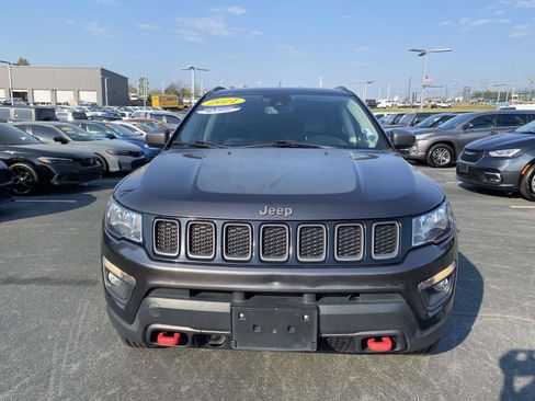 Used 2021 Jeep Compass Trailhawk AWD/4WD image 2