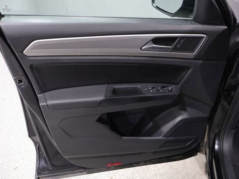 Used 2018 Volkswagen Atlas SE AWD/4WD image 12