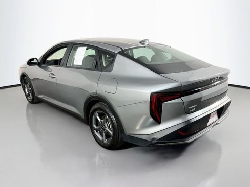 Used 2025 Kia K4 FWD image 8