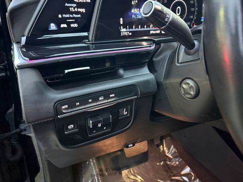 Used 2023 Cadillac Escalade Sport image 14