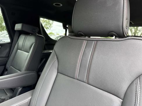 Used 2025 Chevrolet Tahoe RST w/ Comfort Package AWD/4WD image 16
