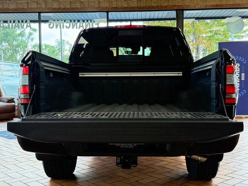 Used 2025 Nissan Frontier PRO-4X w/ Pro Convenience Package AWD/4WD image 10