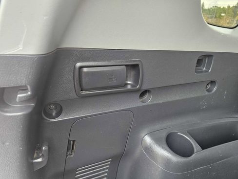 Used 2006 Toyota RAV4 4WD image 27