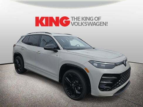 New 2026 Volkswagen Tiguan SE R-Line image 1