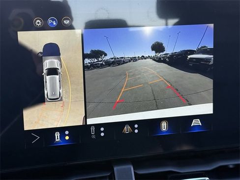 New 2026 Chevrolet Equinox LT image 16