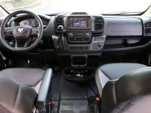 Used 2024 RAM ProMaster 2500 w/ Convenience Group FWD image 20