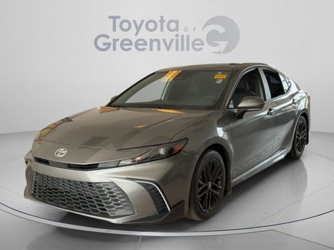 Used 2026 Toyota Camry SE w/ Convenience Package FWD image 1