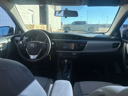 Used 2015 Toyota Corolla LE image 26