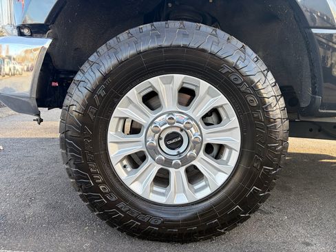 Used 2020 Ford F250 XLT w/ FX4 Off-Road Package image 15