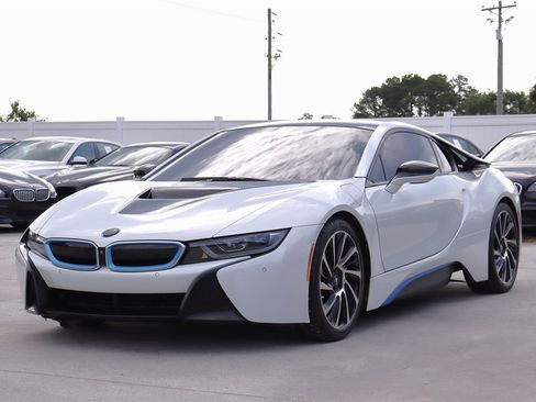 Used 2016 BMW i8 AWD/4WD image 3