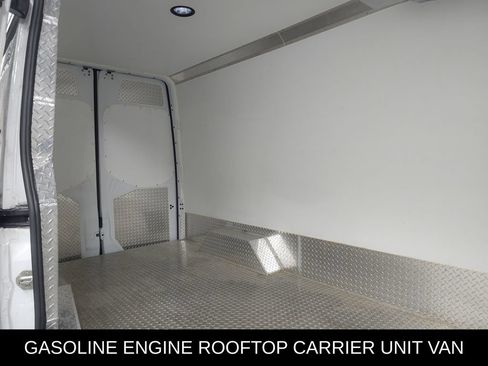 Used 2023 Mercedes-Benz Sprinter 1500 image 27