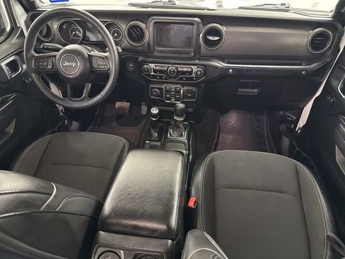 Used 2023 Jeep Wrangler Unlimited Sport image 16