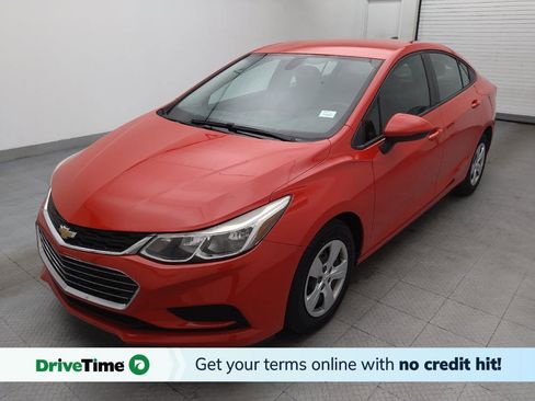 Used 2018 Chevrolet Cruze LS image 1