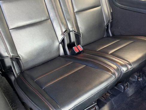 Used 2016 Dodge Durango R/T w/ Trailer Tow Group IV image 29