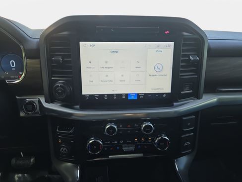 Used 2025 Ford F150 Lariat w/ Equipment Group 501A Mid AWD/4WD image 19