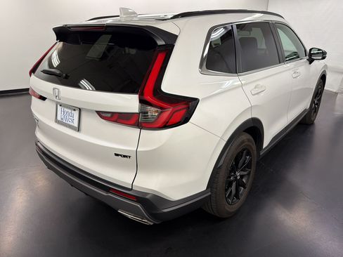 Certified 2025 Honda CR-V Sport image 9
