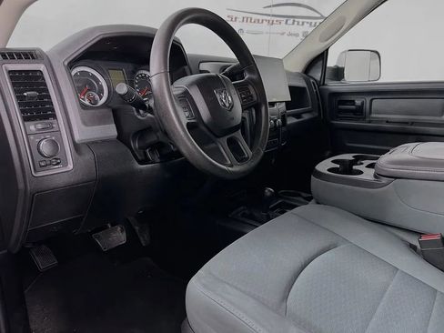 Used 2013 RAM 2500 Tradesman w/ Chrome Appearance Group image 10