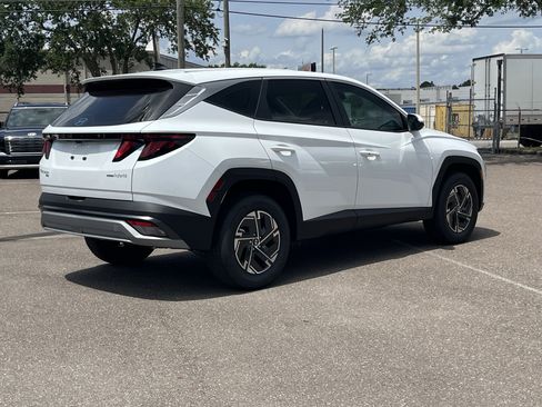 New 2026 Hyundai Tucson SEL FWD image 8
