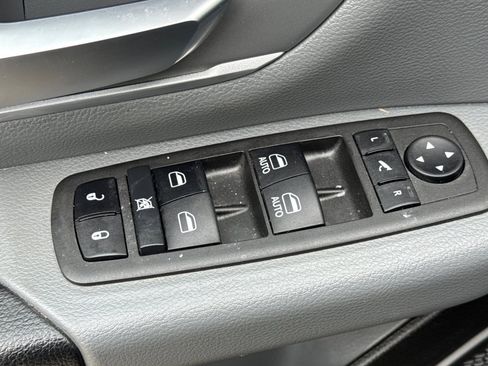 Used 2022 RAM 1500 Big Horn image 12