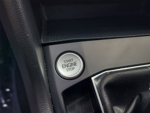 Used 2022 Volkswagen Taos SE image 26