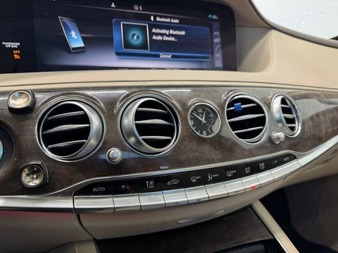 Used 2020 Mercedes-Benz S 450 Sedan image 39