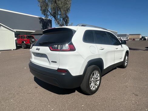 Used 2019 Jeep Cherokee Latitude w/ Popular Appearance Group image 5