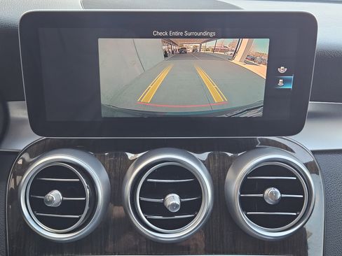 Certified 2020 Mercedes-Benz GLC 300 w/ Premium Package image 17