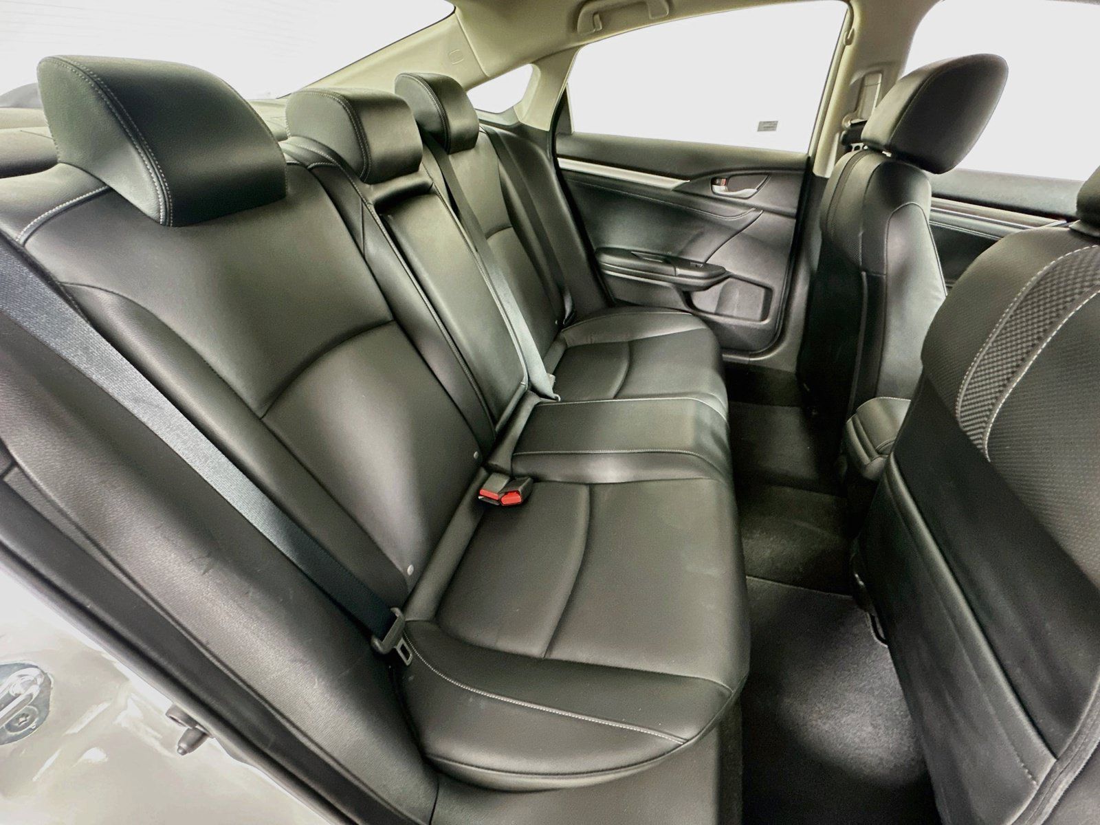 Used 2019 Honda Civic EX-L image 26
