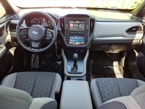 Certified 2025 Subaru Forester image 27