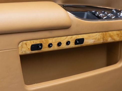 Used 2013 Rolls-Royce Ghost RWD image 11