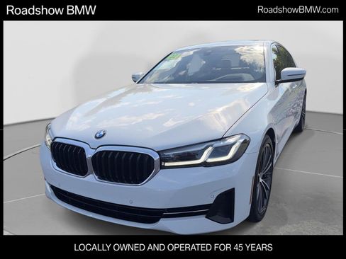Used 2022 BMW 530i w/ Premium Package RWD image 1