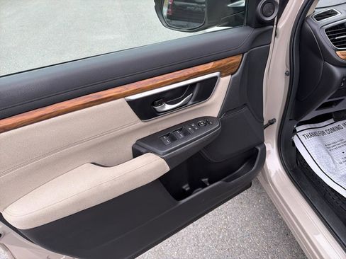 Used 2018 Honda CR-V EX image 10