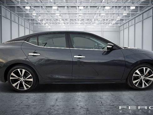 Used 2017 Nissan Maxima 3.5 SV image 6