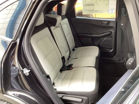 New 2025 Ford Escape Active image 35