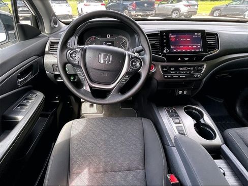 Used 2021 Honda Ridgeline Sport image 17