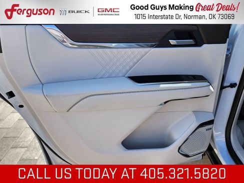 New 2026 GMC Acadia Denali w/ Super Cruise Package FWD image 47