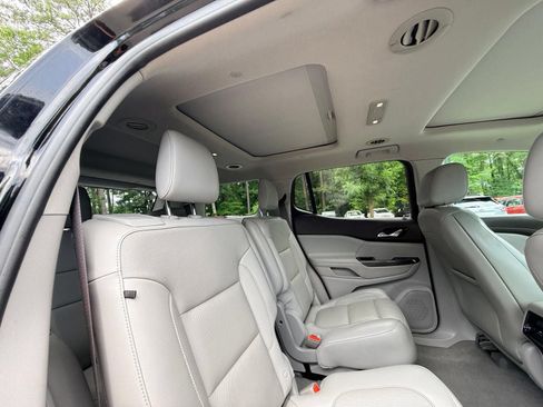 Used 2019 GMC Acadia SLT AWD/4WD image 31