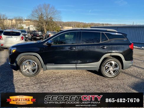 Used 2019 GMC Terrain SLT w/ Preferred Package image 8