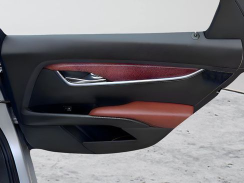 Used 2015 Cadillac XTS Premium image 19