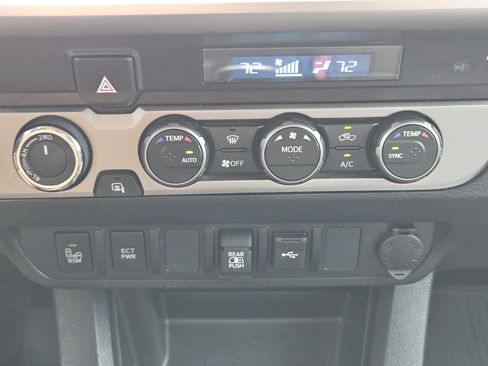 Used 2023 Toyota Tacoma SR5 w/ Technology Package AWD/4WD image 20