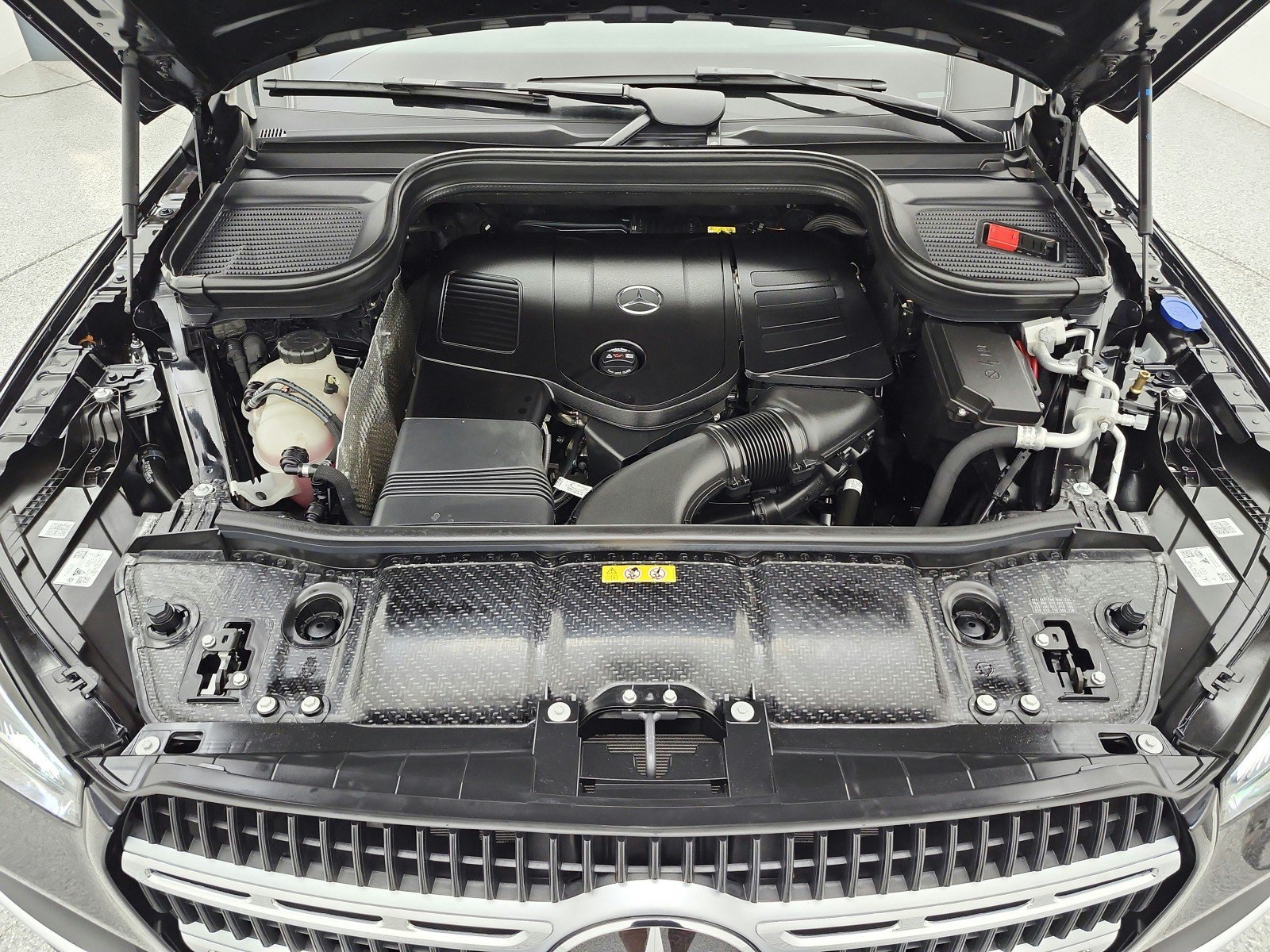 Certified 2025 Mercedes-Benz GLE 350 4MATIC image 16