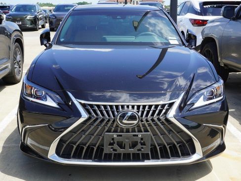 Used 2024 Lexus ES 350 w/ Premium Package FWD image 2