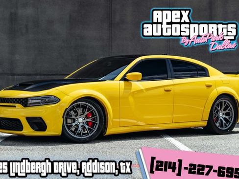 Used 2018 Dodge Charger SRT w/ Technology Group RWD image 1