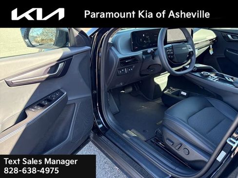 New 2025 Kia EV6 Light image 17