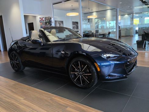 New 2026 MAZDA MX-5 Miata Grand Touring RWD image 2
