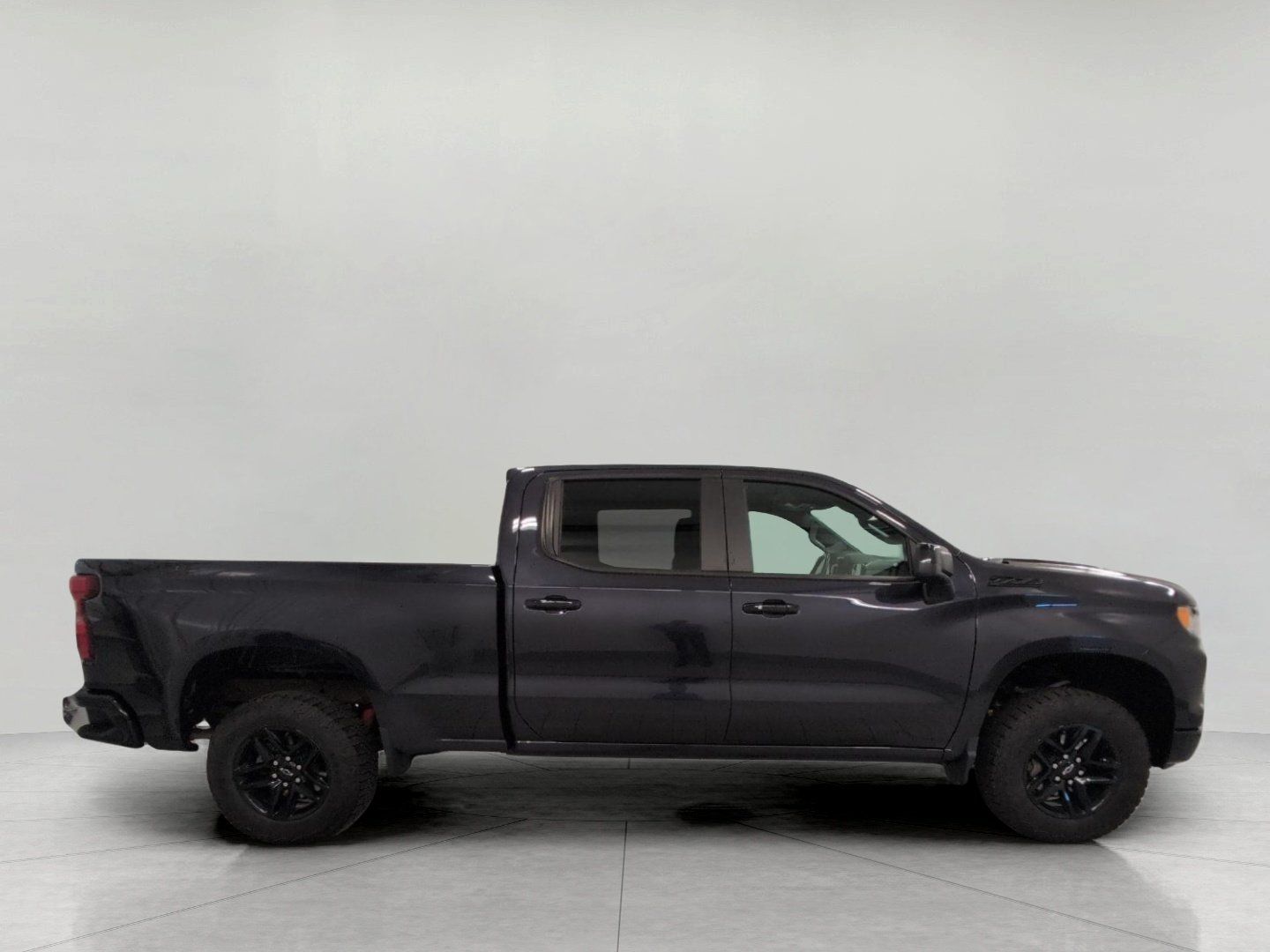 Used 2023 Chevrolet Silverado 1500 LT Trail Boss w/ LPO, Dark Essentials Package AWD/4WD image 11