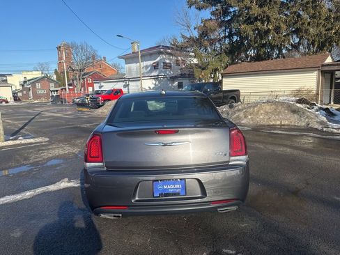 Used 2020 Chrysler 300 S image 4