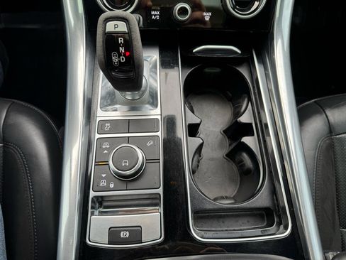 Used 2021 Land Rover Range Rover Sport HST image 39