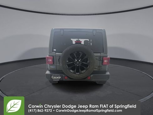 Used 2021 Jeep Wrangler Unlimited Sahara w/ Cold Weather Group AWD/4WD image 7
