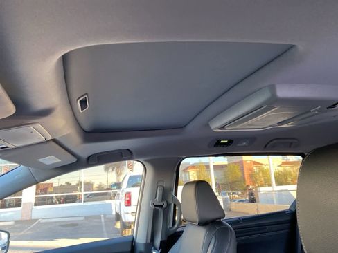 Used 2023 Honda Odyssey Touring image 15